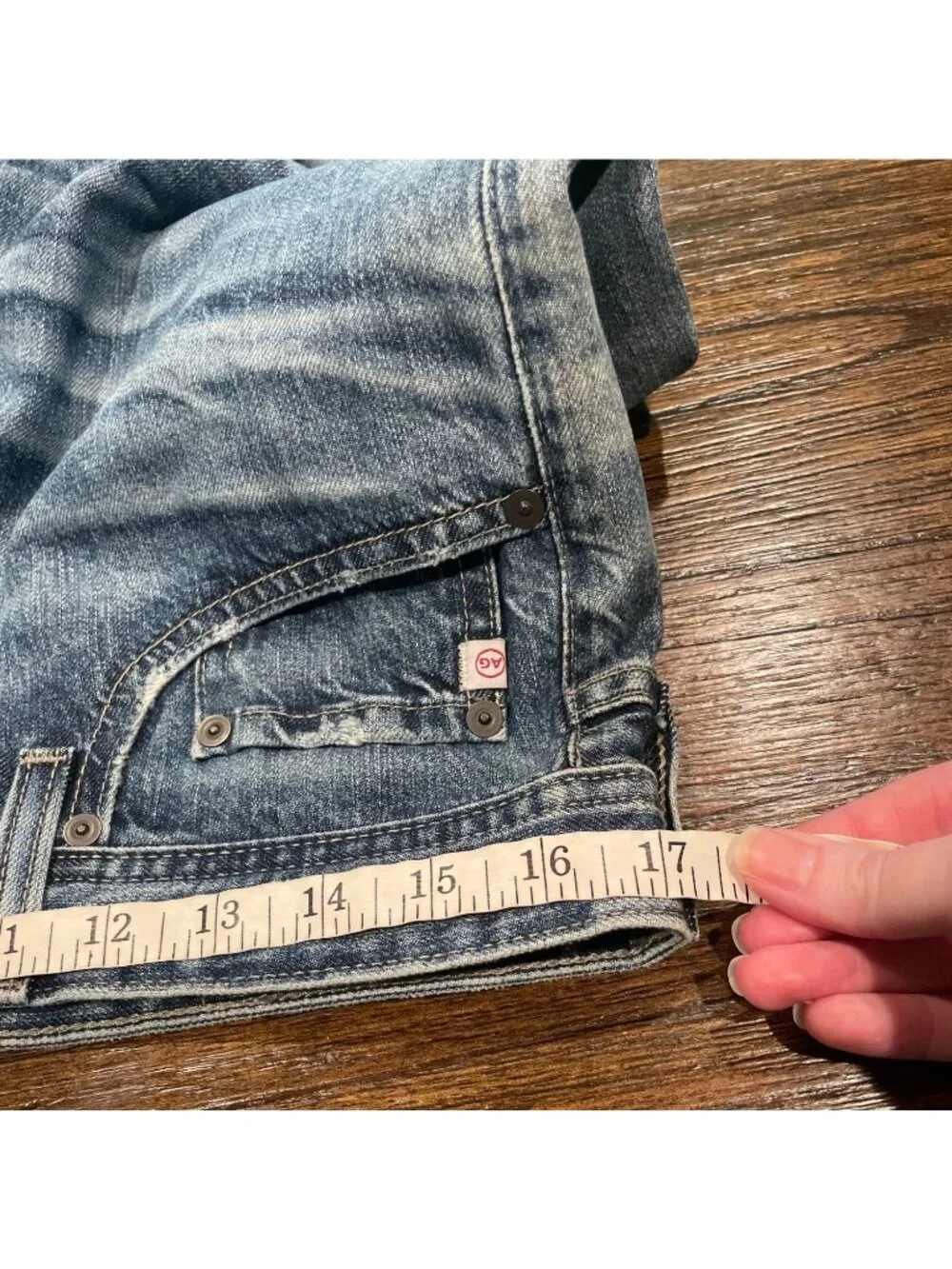 AG Matchbox Slim Straight Jean 32x33 Medium Wash Distressed Stretch AG-Ed Denim